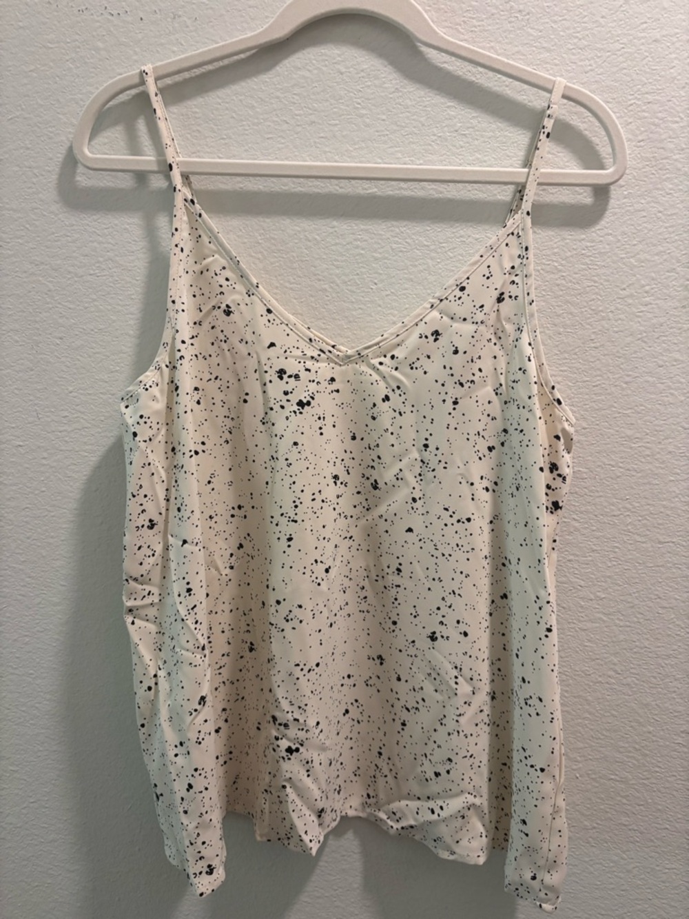 NWT Entro Cream Tank Top with Black Speckle, size M